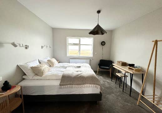 Lindarholl Guesthouse