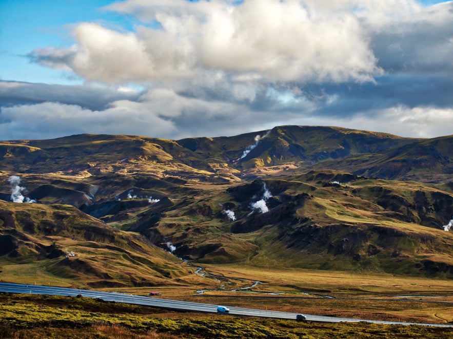 Hveragerdi is framed by beautiful mountains and the Reykjadalur valley