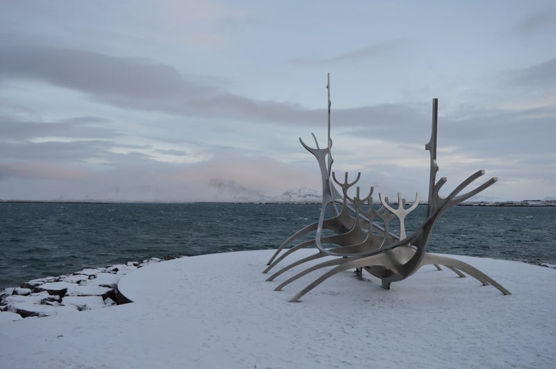 うっすらと明るくなるレイキャビク