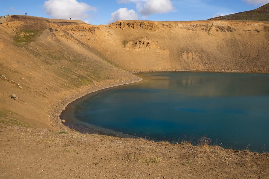 冰島viti火山口湖