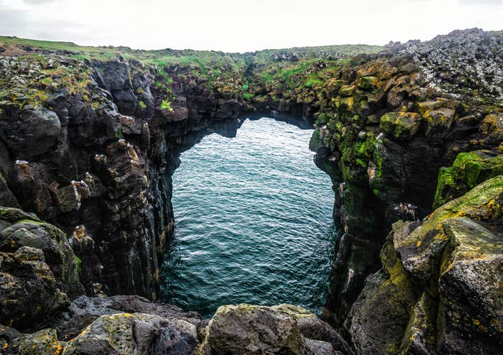 Private Snaefellsnes Peninsula Tour with Budir Black Church and Transfer from Grundarfjordur Harbor