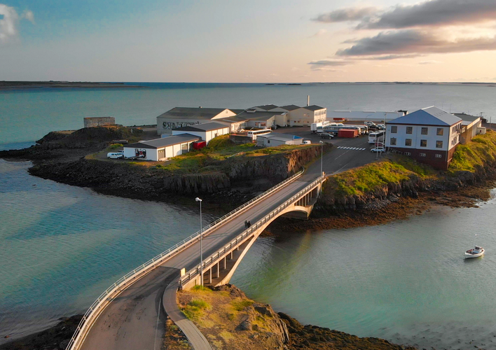 Private Borgarfjordur Sightseeing Tour in West Iceland from Reykjavik