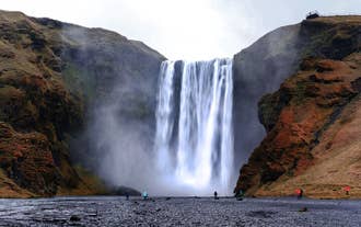 The Skogafoss waterfall is one of the most breathtaking cascades of Iceland.