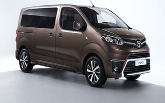 Toyota  Proace 9 seats 2021.jpg