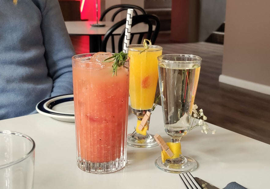 Prata hela kvällen lång med vackra cocktails