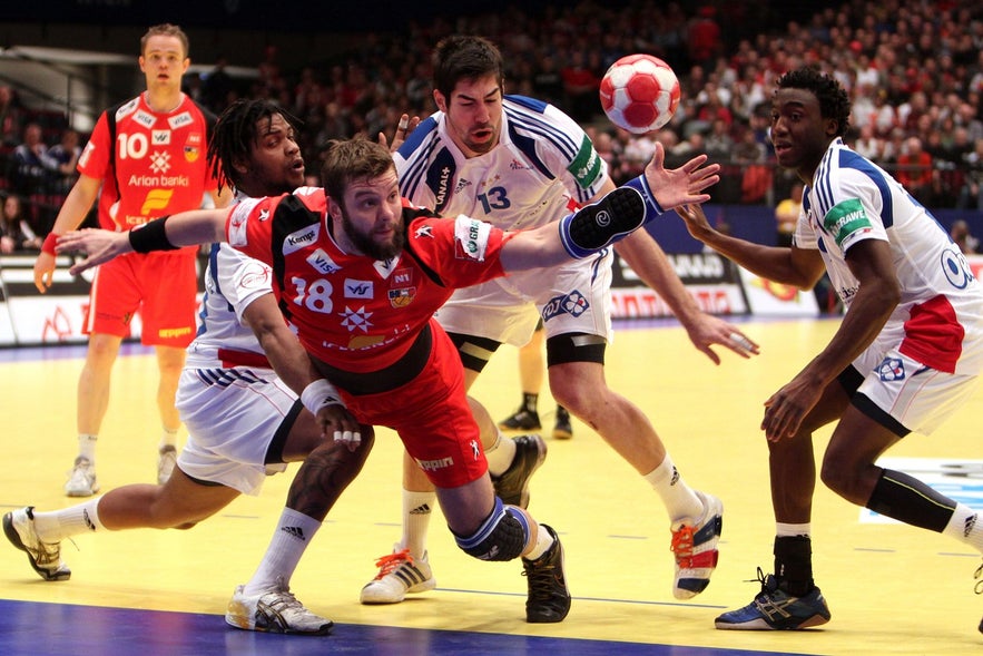 The Icelandic handball team playing France in 2010.