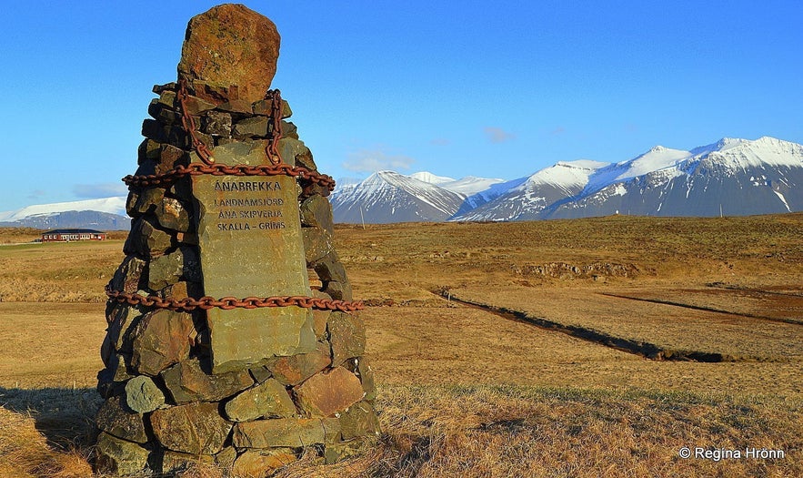 The cairn at Ánabrekka - The Saga of Egill Skallagrímsson, the Settlement Centre in Borgarnes & the 9 Cairns The cairn at Ánabrekka - The Saga of Egill Skallagrímsson, the Settlement Centre in Borgarnes & the 9 Cairns