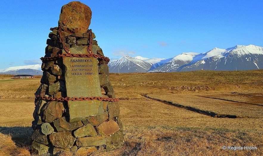 The cairn at Ánabrekka - The Saga of Egill Skallagrímsson, the Settlement Centre in Borgarnes & the 9 Cairns