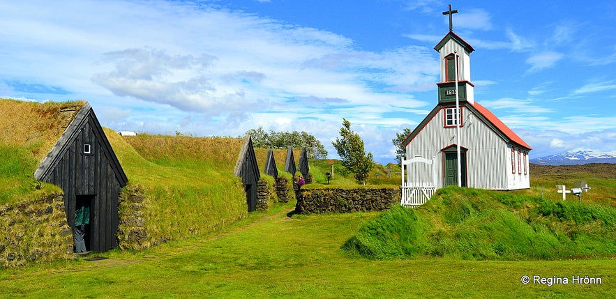 Keldur turfhouse and Keldnakirkja church