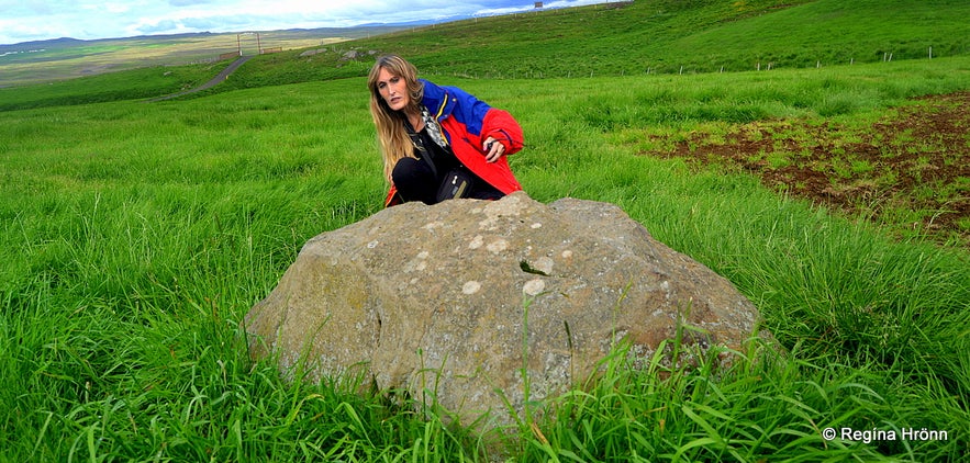 Grave of the head of Grettir the Strong