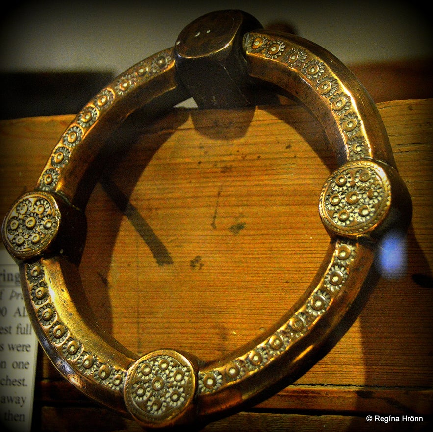 The chest ring is on display at Skógasafn Museum