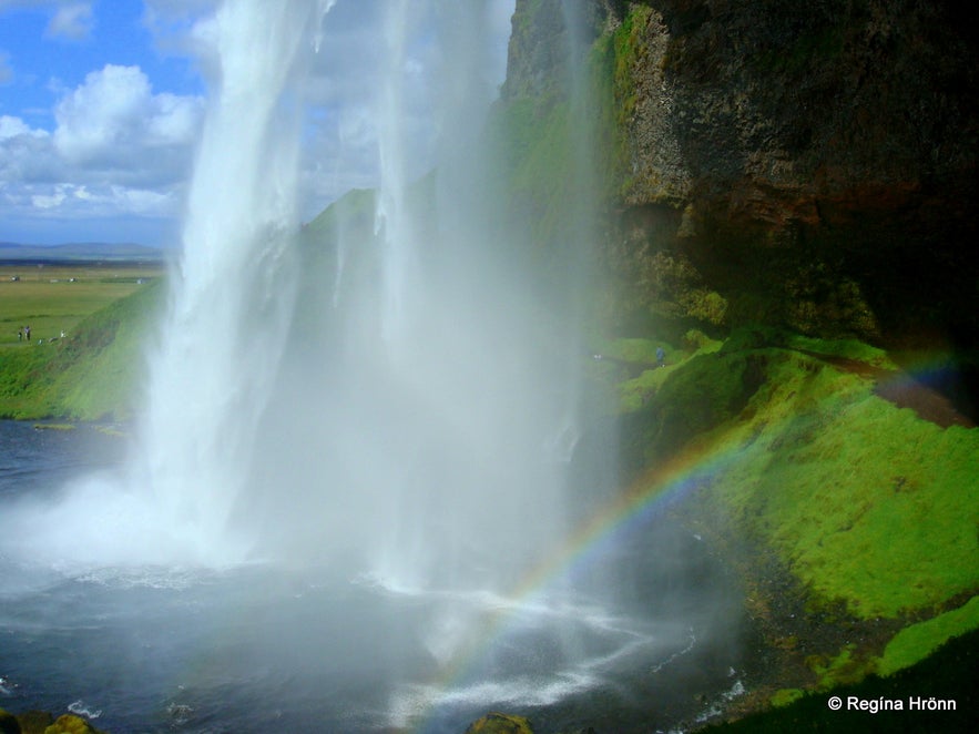 Seljalandsfoss waterfall