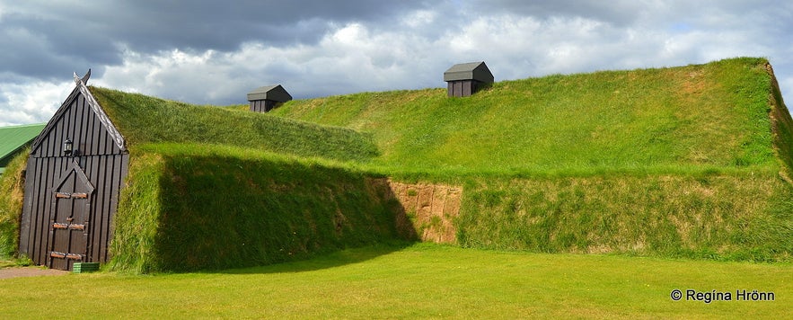 Ingólfsskáli turf longhouse in South-Iceland