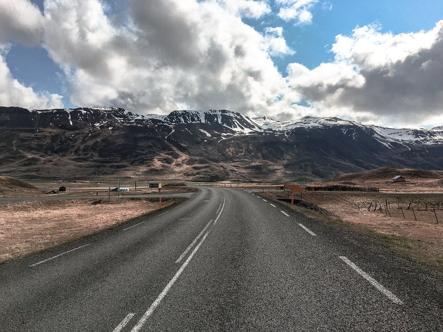 Here's What You Need to Know if You Are Renting a Car in Iceland