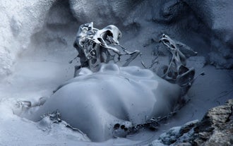 El barro y la arcilla hierven literalmente en la zona geotérmica de Namaskard.