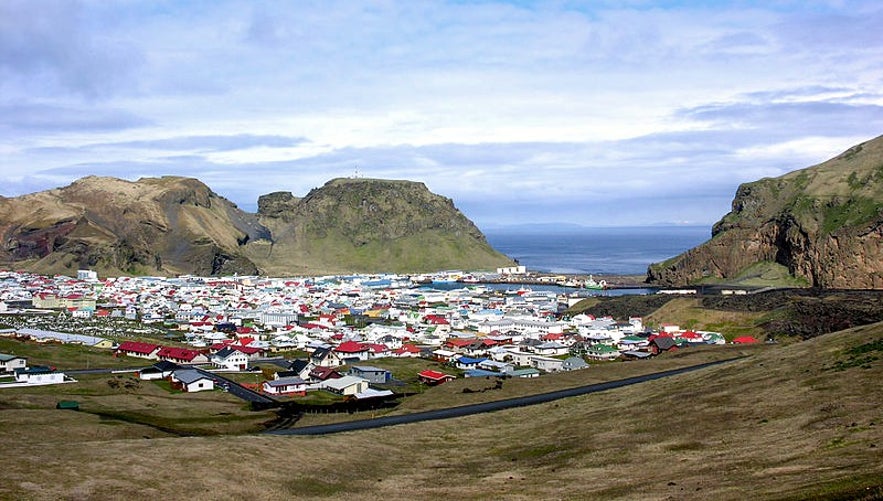 Heimaey, la seule île habitée des îles Vestmann