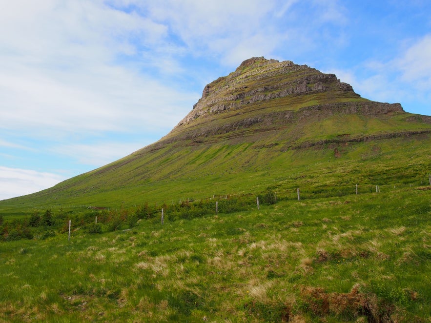 Kirkjufell Mountain, western Iceland