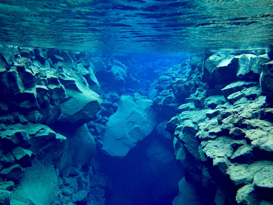 Silfra Fissure | Guide to Iceland | Diving in Iceland