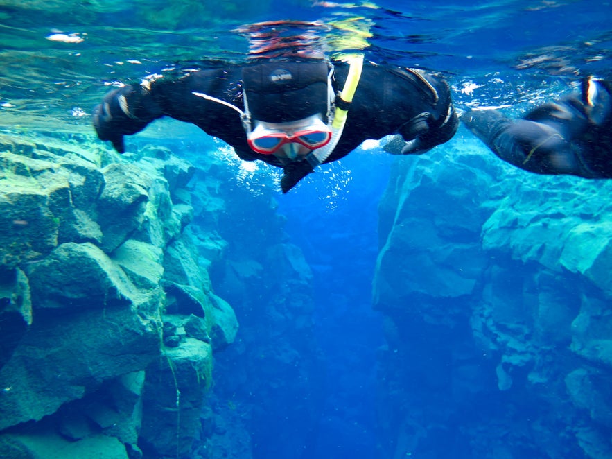 Snorkelling Silfra | Guide to Iceland | Diving in Iceland