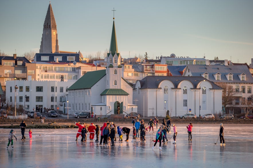 Hallgrímskirkja and city