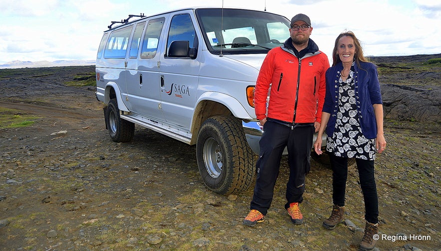 Regína with the guide of the Lofthellir tour