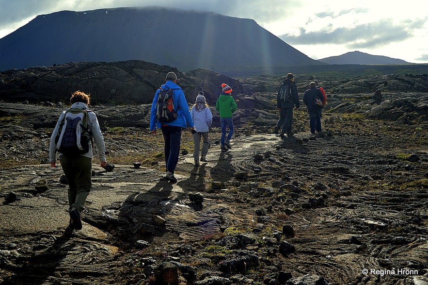 Hiking to Lofthellir cave