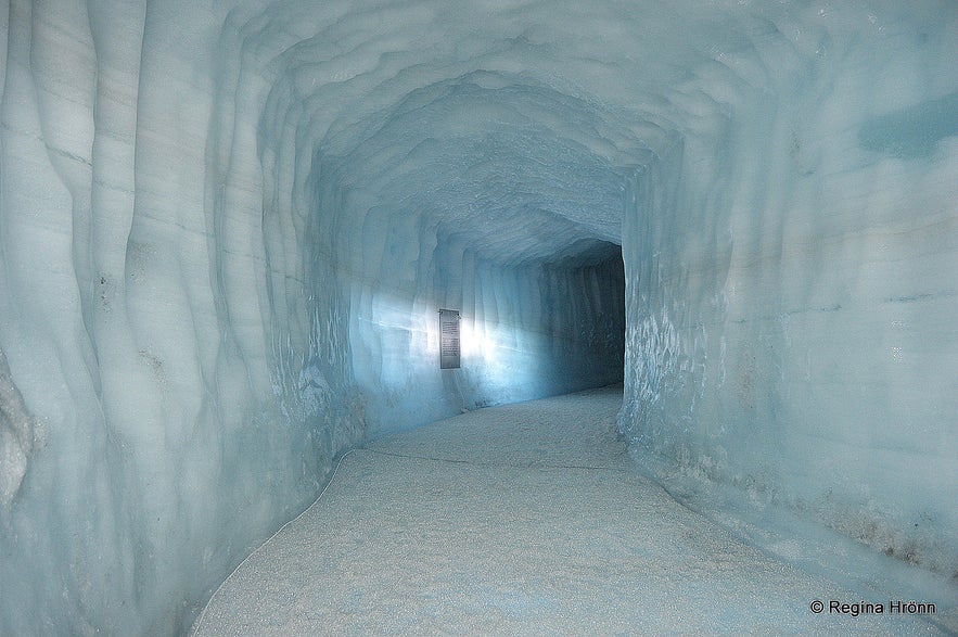 The ice cave tunnel - Into the Glacier