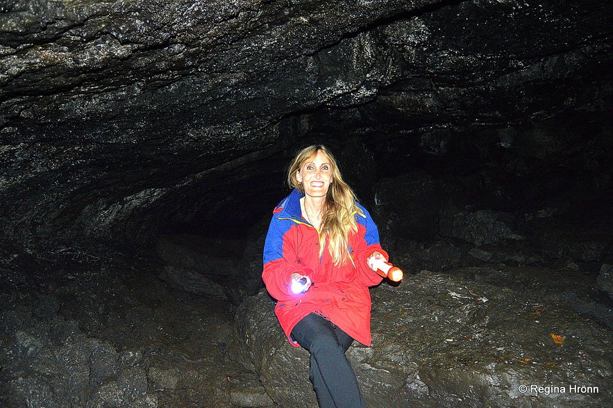 Regína inside Draugahellir - the Ghost Cave