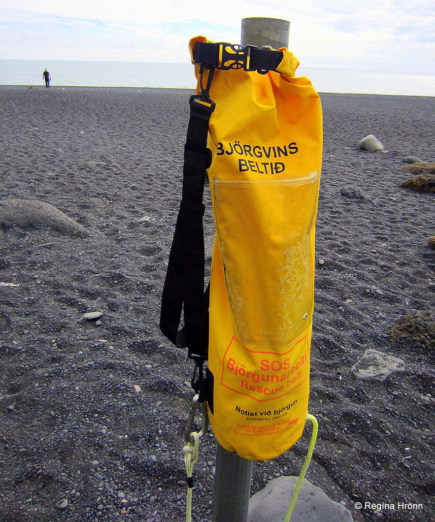 Björgvinsbeltið life belt at Reynisfjara