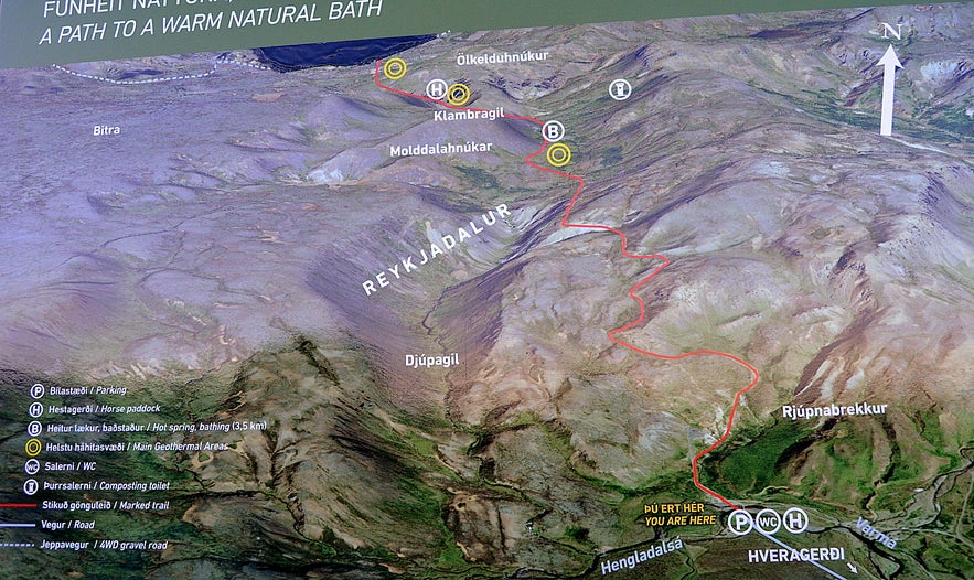 The information sign to Reykjadalur valley