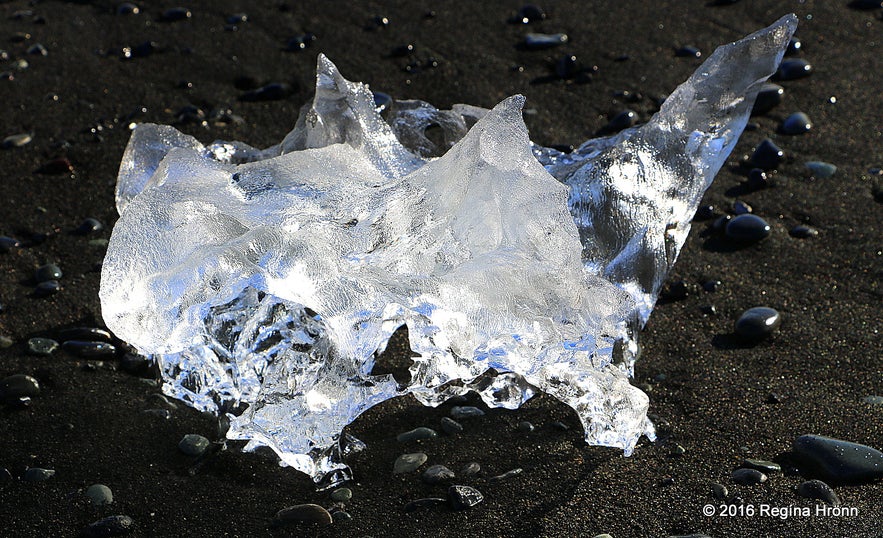 Ice chunks on Vestri-Fellsfjara