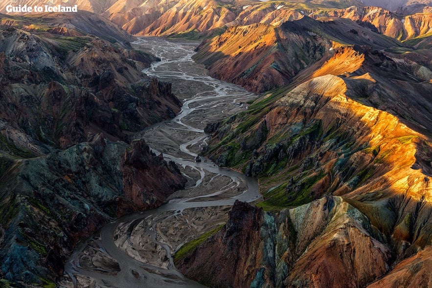 An aerial perspective over the Icelandic highlands.