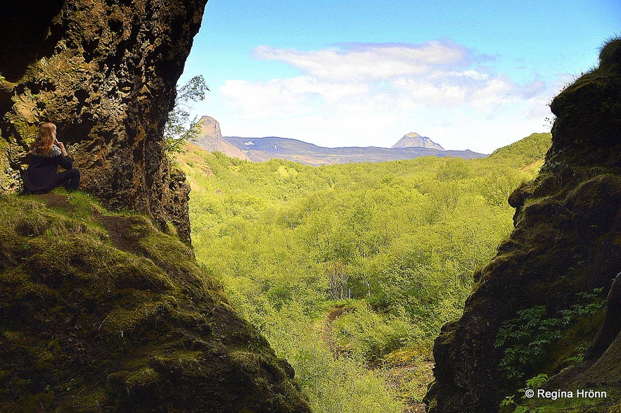 Regína inside Sönghellir in Þórsmörk