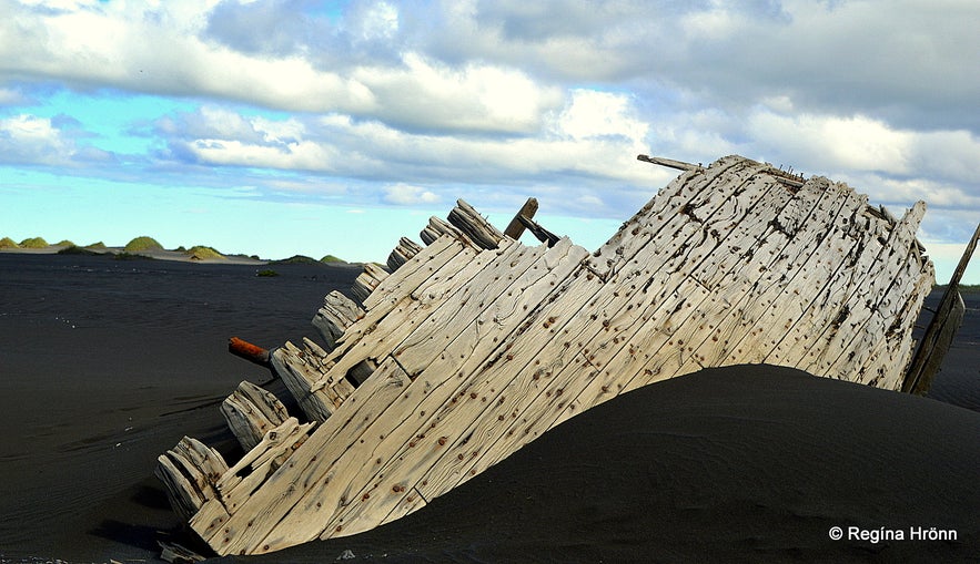 A boat wreck at Landeyjarsandur South-Iceland