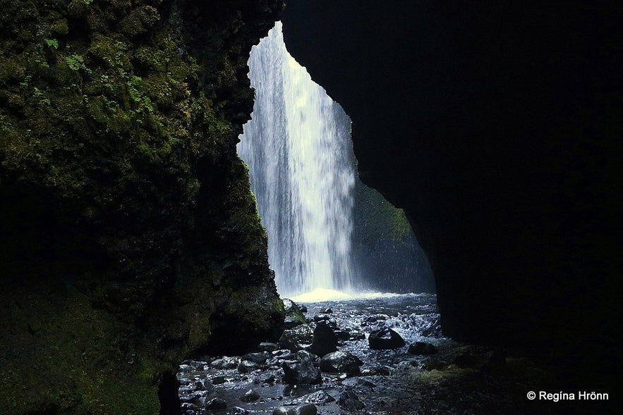 Waterfall in Nauthúsagil ravine