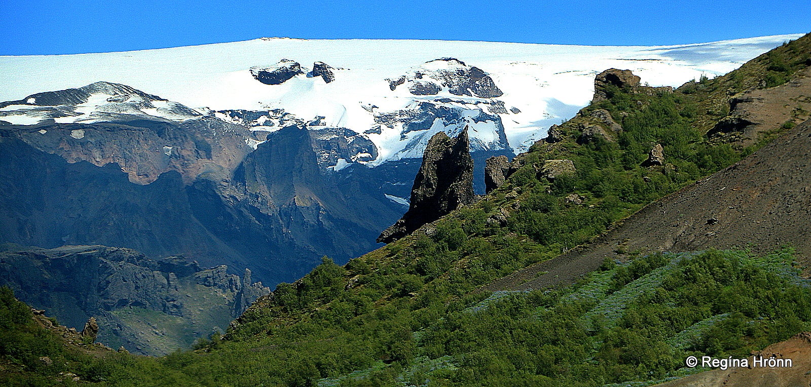 A wonderful Tour to Þórsmörk Valley in South Iceland with Midgard Adventure