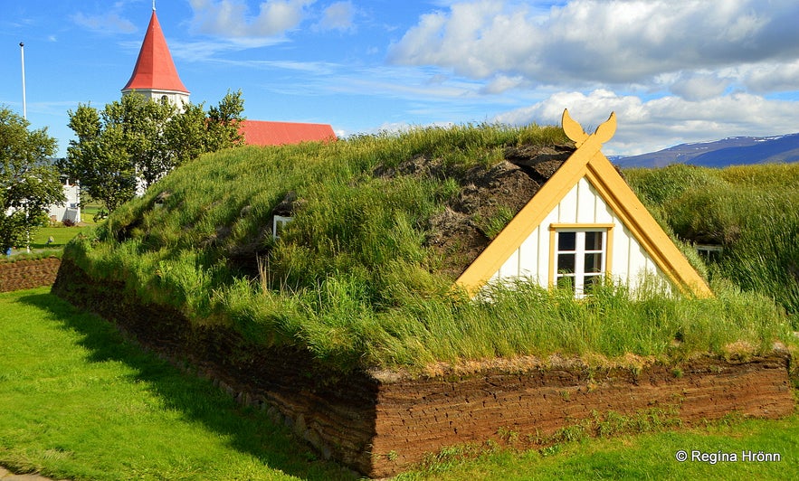 Glaumbær turf house