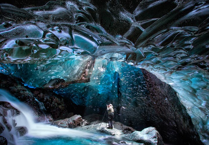 Photography is great in Iceland, when done safely!