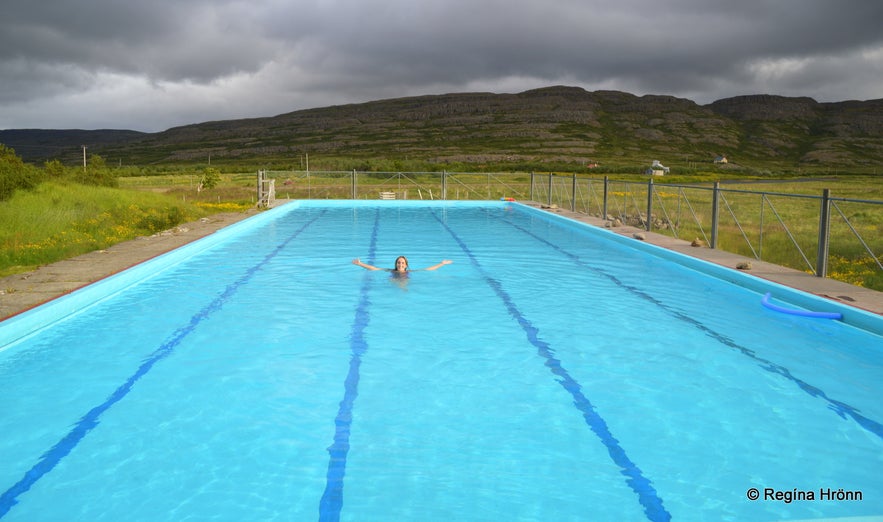 Gvendarlaug swimming pool in Bjarnarfjörður at Strandir