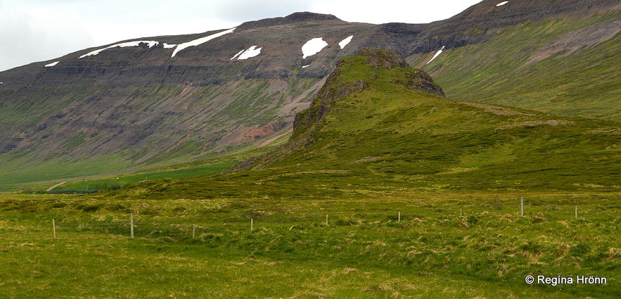 Tungustapi in Sælingsdalur - the Church of the Elves in West-Iceland - Icelandic Folklore