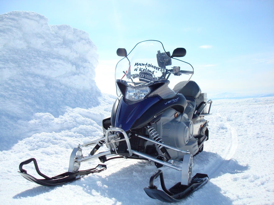 冰島冰川雪地機車