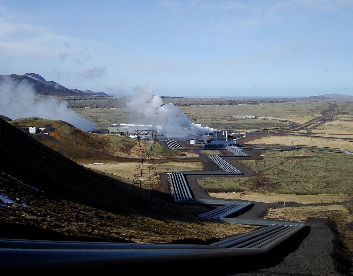 HellisheidiPowerStation01.jpg