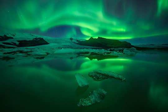 놀라운 8일간의 오로라 겨울 사진 촬영 워크숍 - 얼음 동굴과 폭포