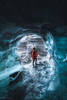 De ijsgrot van Katla bevindt zich in de gletsjer Mýrdalsjökull, de op drie na grootste ijskap van IJsland.