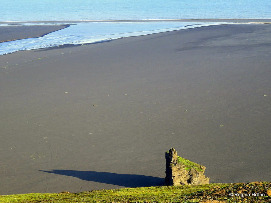 Kötlutangi spit as seen from Hjörleifshöfði