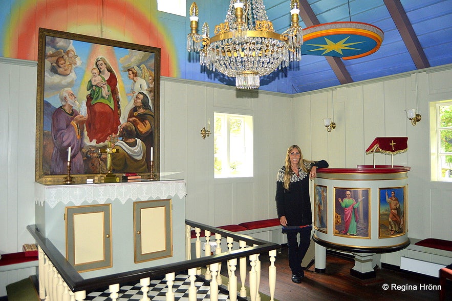 Reg&iacute;na at Munka&thorn;ver&aacute;rkirkja church