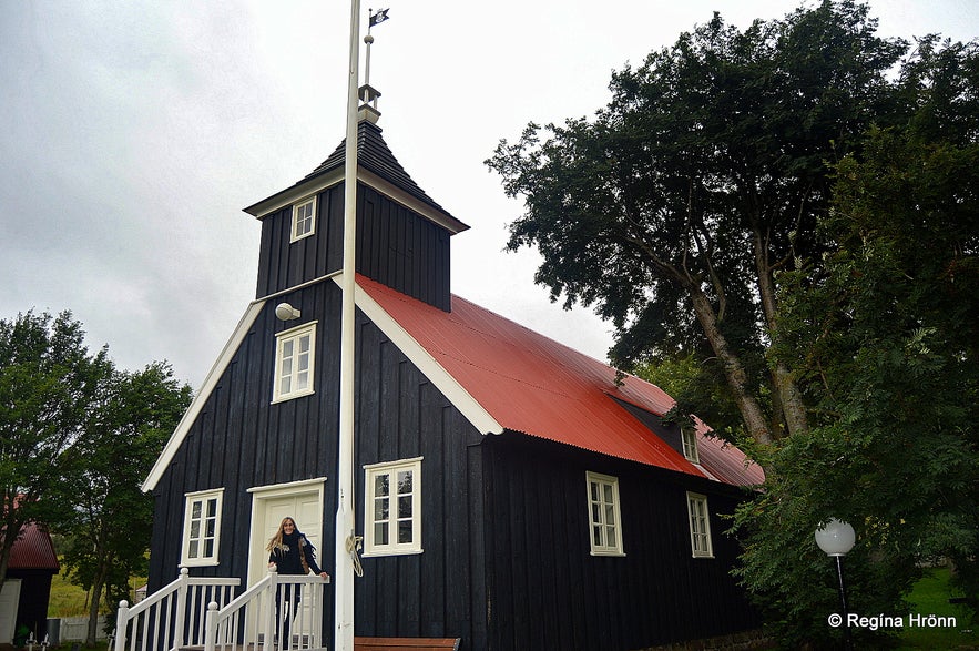 Reg&iacute;na by Munka&thorn;ver&aacute;rkirkja church Eyjafj&ouml;r&eth;ur