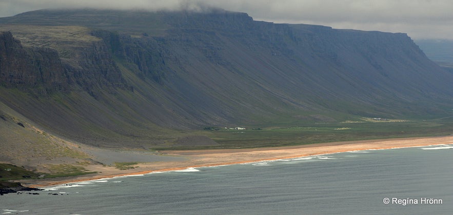 The view of Rauðasandur from Keflavíkurbjarg cliffs 