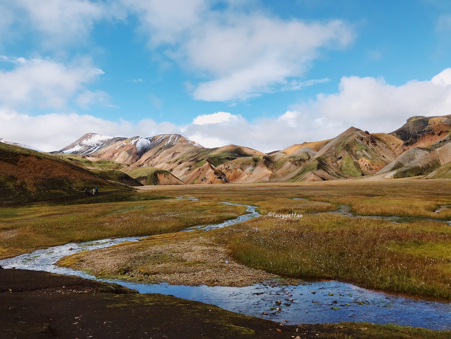 在冰島彩色火山遠足