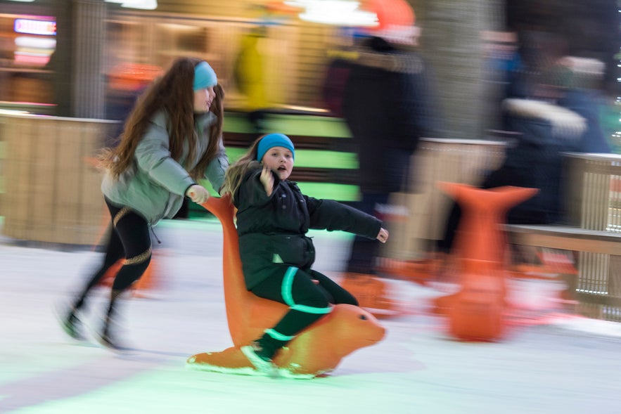 Eislaufbahn am Ingolfstorg in Reykjavik